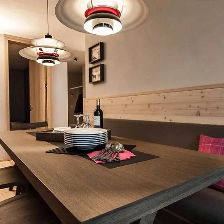 Ξενοδοχείο με διαμερίσματα Turrabuel Parpan